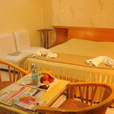 Hotel Tanisha Haïdarabad Extérieur photo