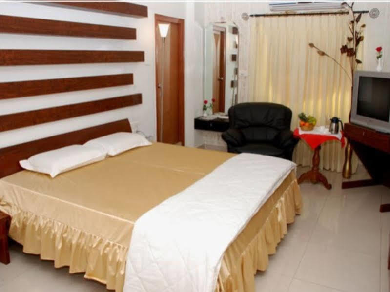 Hotel Tanisha Haïdarabad Extérieur photo